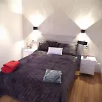 Апартаменты La Torre Del Reloj Понферрада